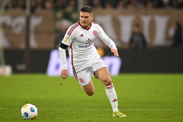 探讨孙颖莎 探讨孙颖莎