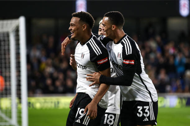 一位官員因 一位官員因